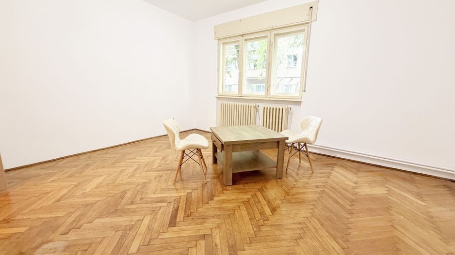 Apartament 2 camere de inchiriat Arad ultracentral, parter - Poză 3