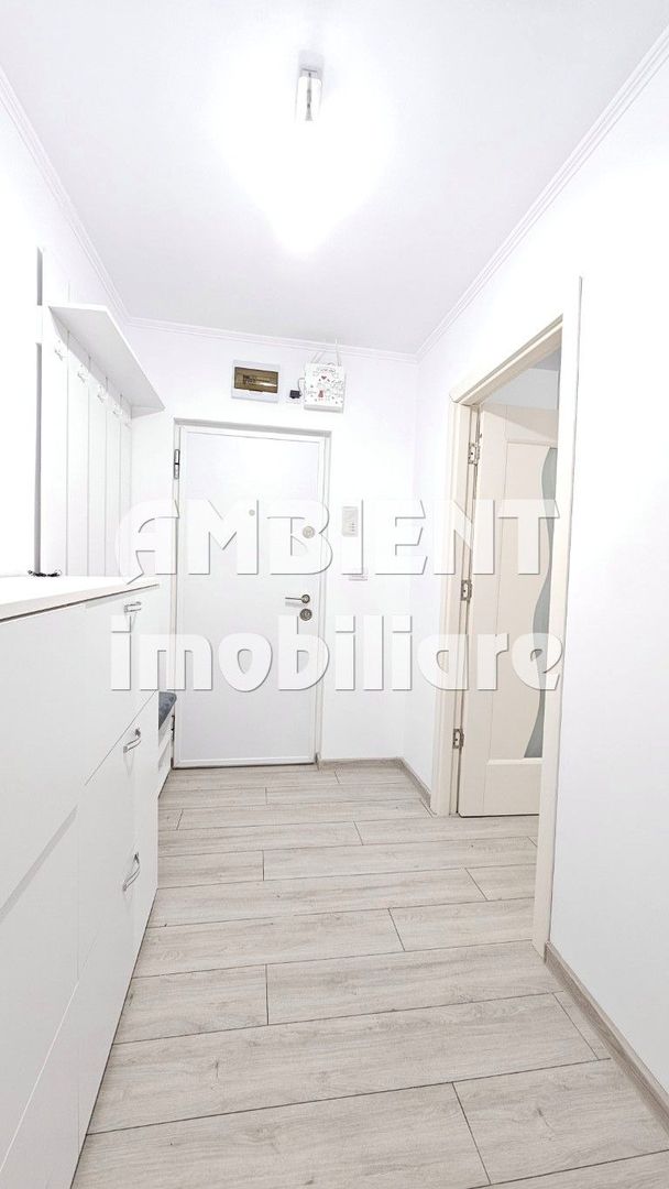 Apartament 2 camere, etaj 3, RENOVAT TOTAL, zona CENTRU; - Poză 7