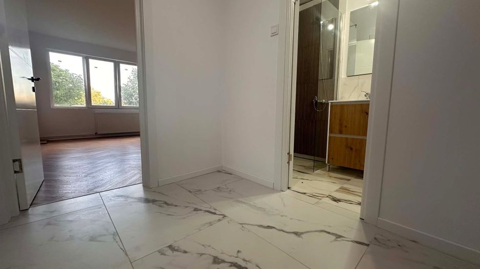 Circumvalatiunii | 2 Camere | Decomandat | Etaj intermediar | Centrala Proprie - Poză 3