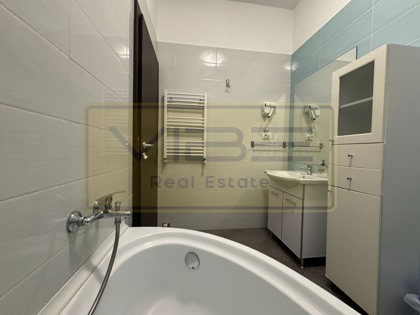 Apartament 2 camere+parcare Cetru Palas Mall - Poză 19