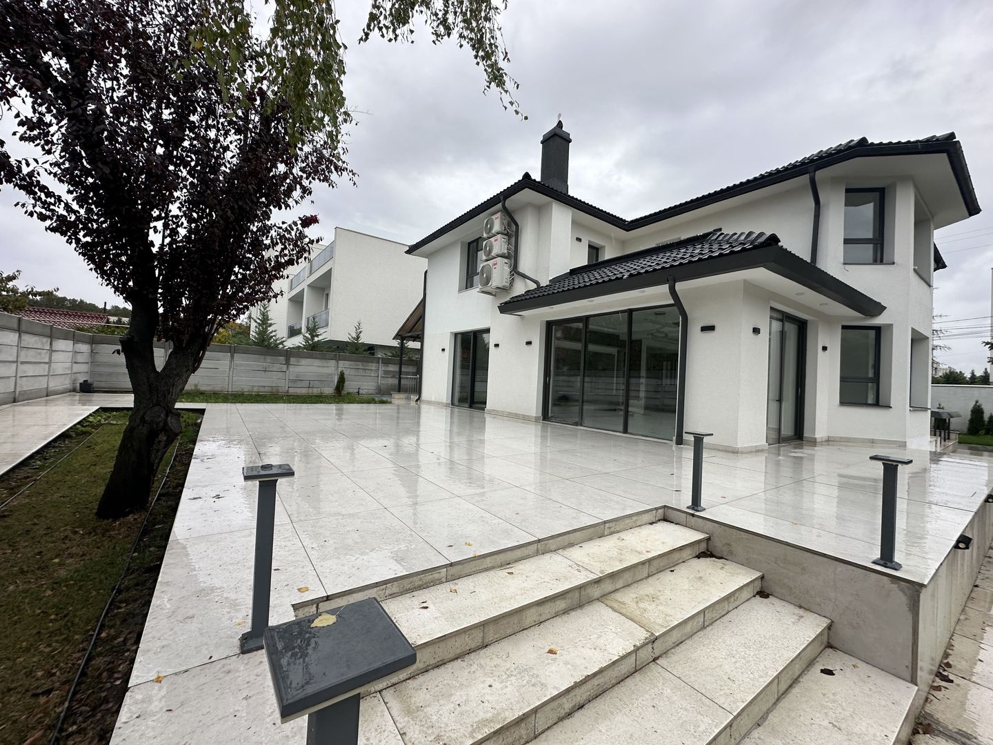 VIla S+P+1+M | Teren de 1000mp | Lift Interior | Finisata Complet - Poză 2