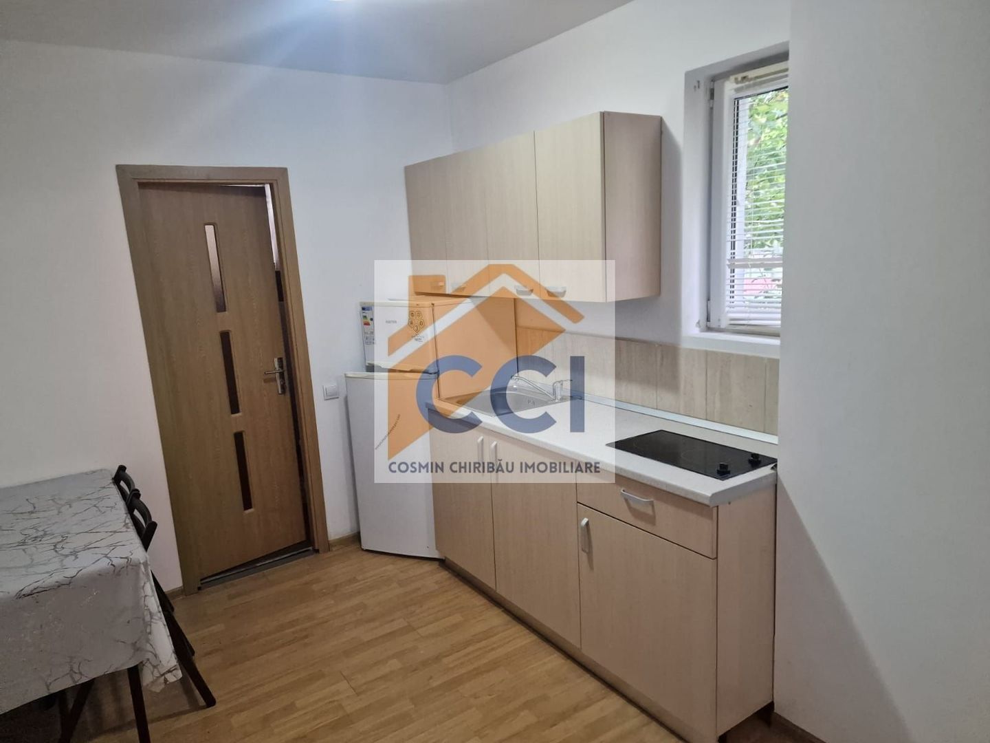Garsonieră open-space de închiriat - Poză 8