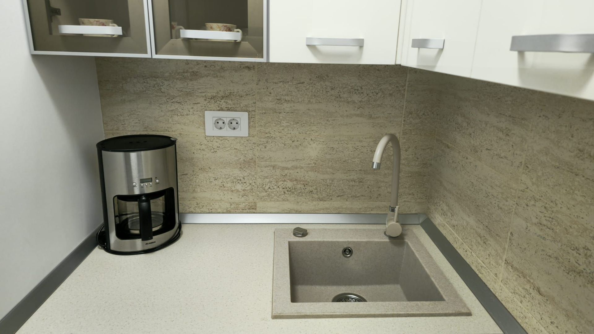 Garsonieră de închiriat – ideală pentru birou/cabinet, Țiglina 1 - Poză 4