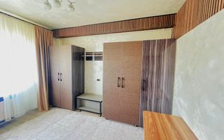 Garsoniera-Etaj2-Triaj-Mobilata-Utilata-Parcare-Gaze-Disponibila Acum - Poză 3