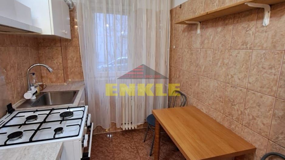 Vânzare apartament 2 camere  semidecomandat, Zona Școlii 7 - Poză 6