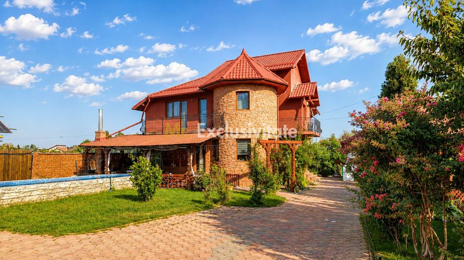 Vilă individuală cu 5 camere, piscină și curte generoasă | Mogoșoaia - Poză 1