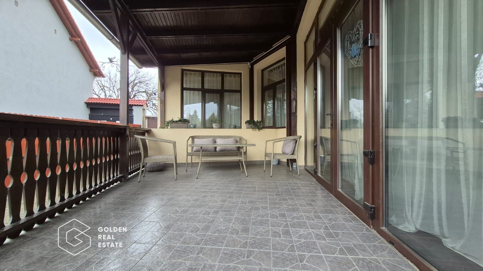 Casa cu teren de 958 mp, oras Lipova - Poză 8