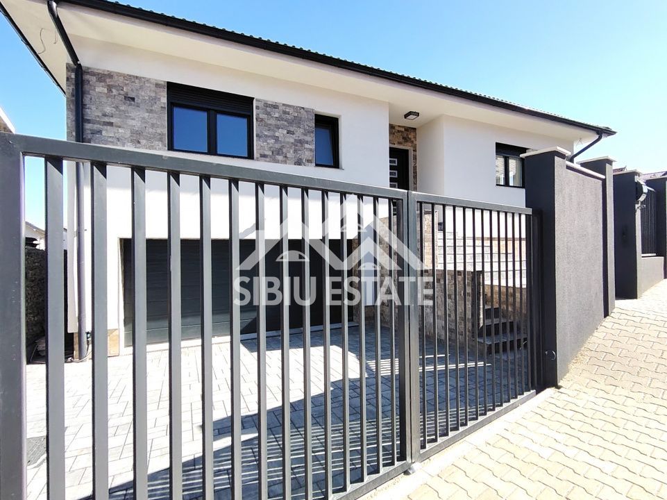 Casa cu garaj, pivnita, curte mare - Poză 1