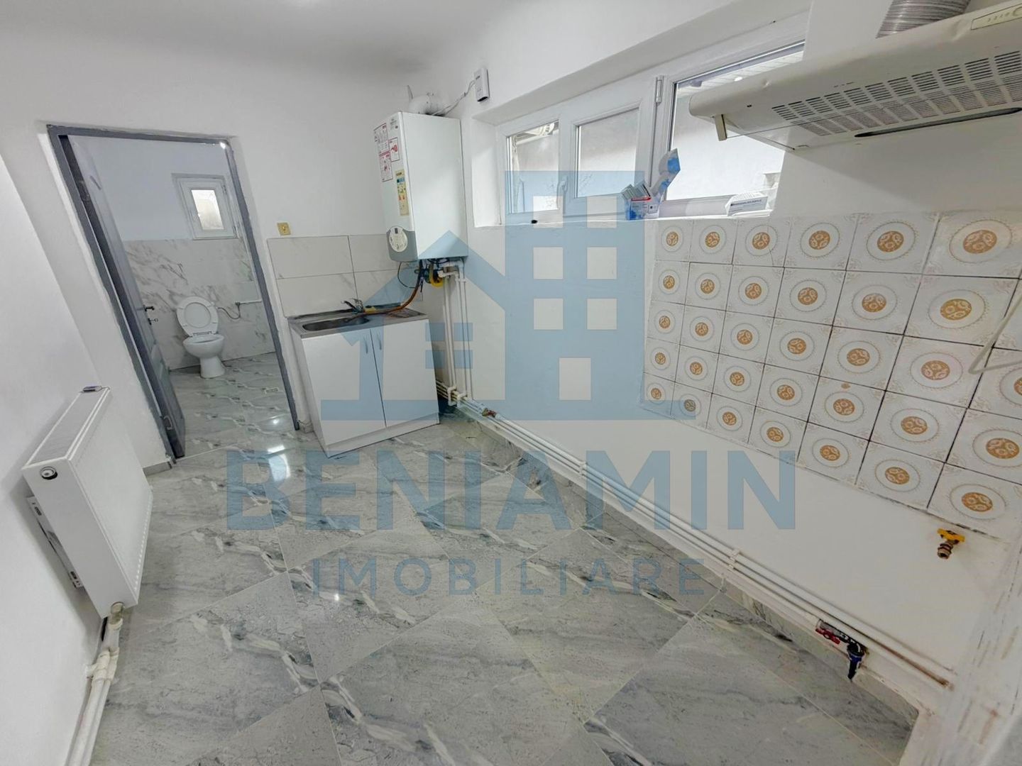 Casa 3 camere-Teren 300mp-Centrala termica-Libera-Zona Brestei - Poză 8