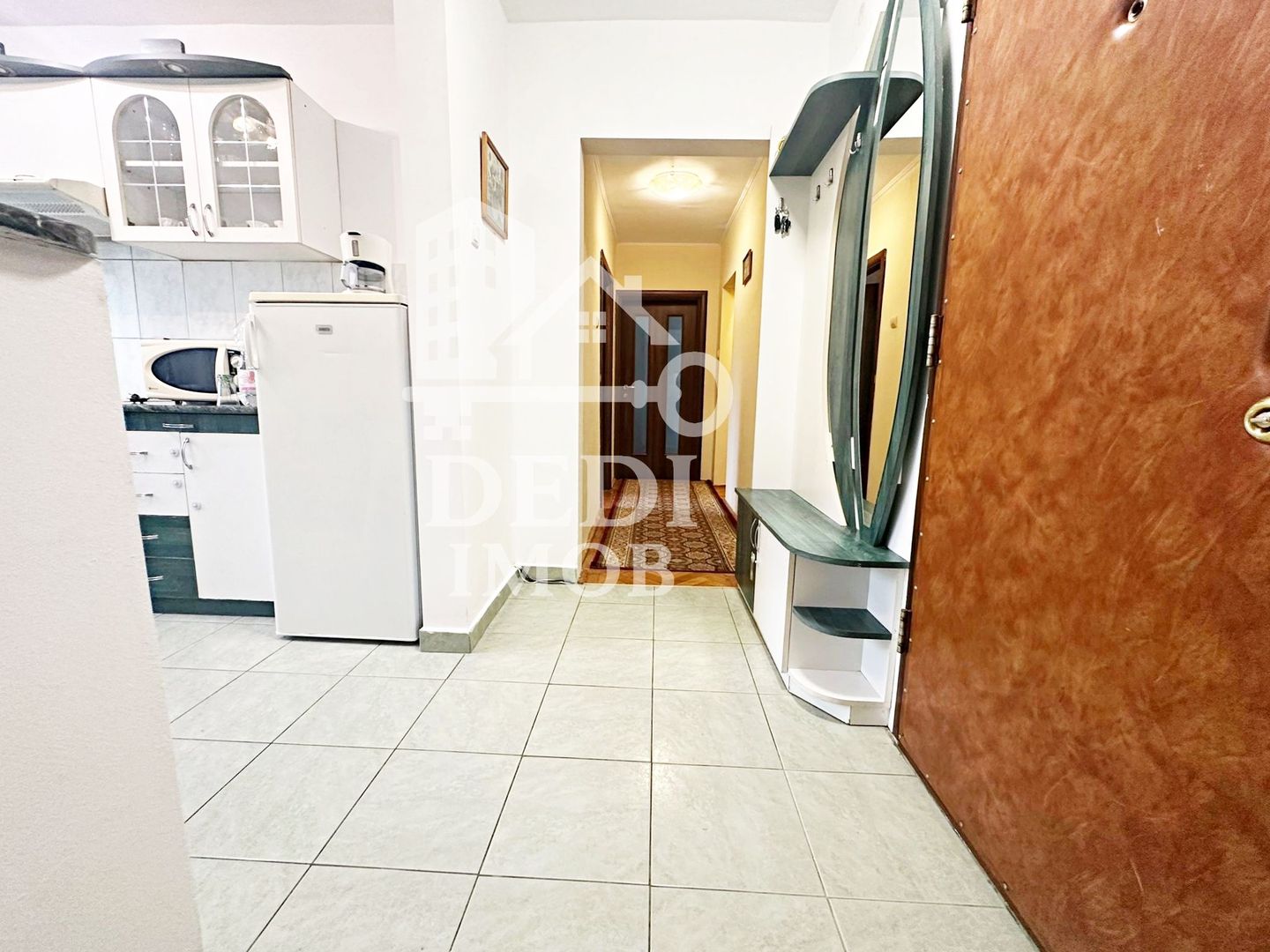 Apartament cu 3 camere de inchiriat zona Bulevardul Dacia, Oradea - Poză 9