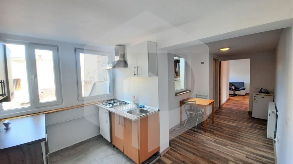 Apartament - 3 Camere - Ultracentral - 66mpu - Ideal Investitie - Poză 3