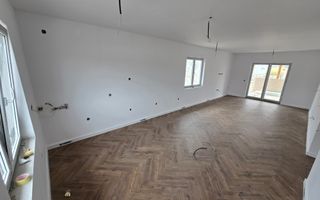 Casă 4 cam,2 băi,terasă acoperită,500mp.teren,gard,pavaj. - Poză 6