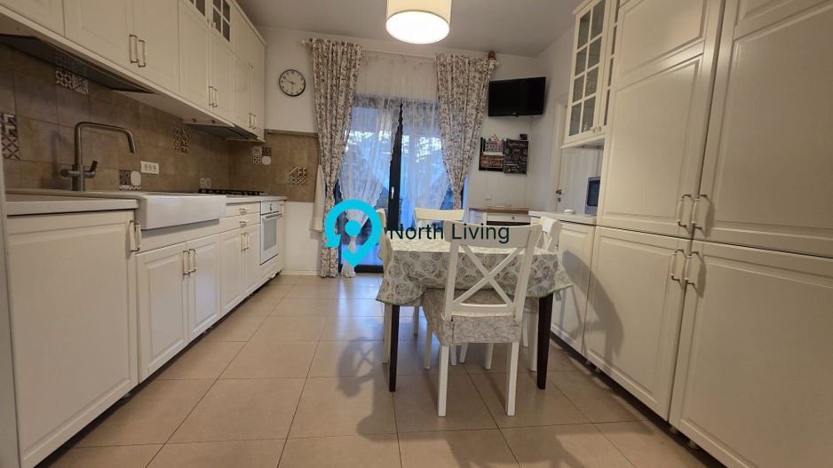 Casa 4 camere + curte 300 mp Tunari - Poză 16