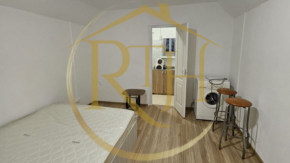 Oferim spre vânzare o garsonieră spațioasă în zona Take Ionescu - Poză 2