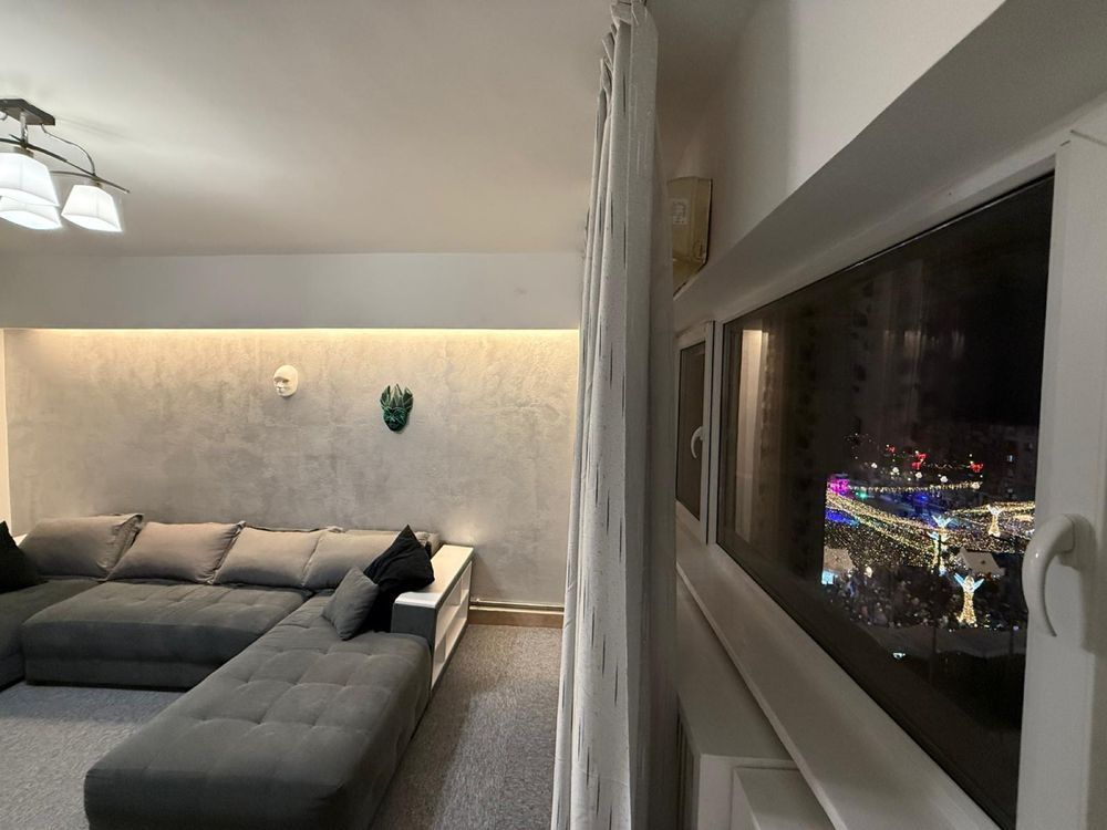 Apartament cu 3 camere- Ultracentral - Poză 1