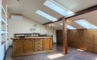 Casa ultracentrala - o oaza de liniste in inima orasului - Poză 8