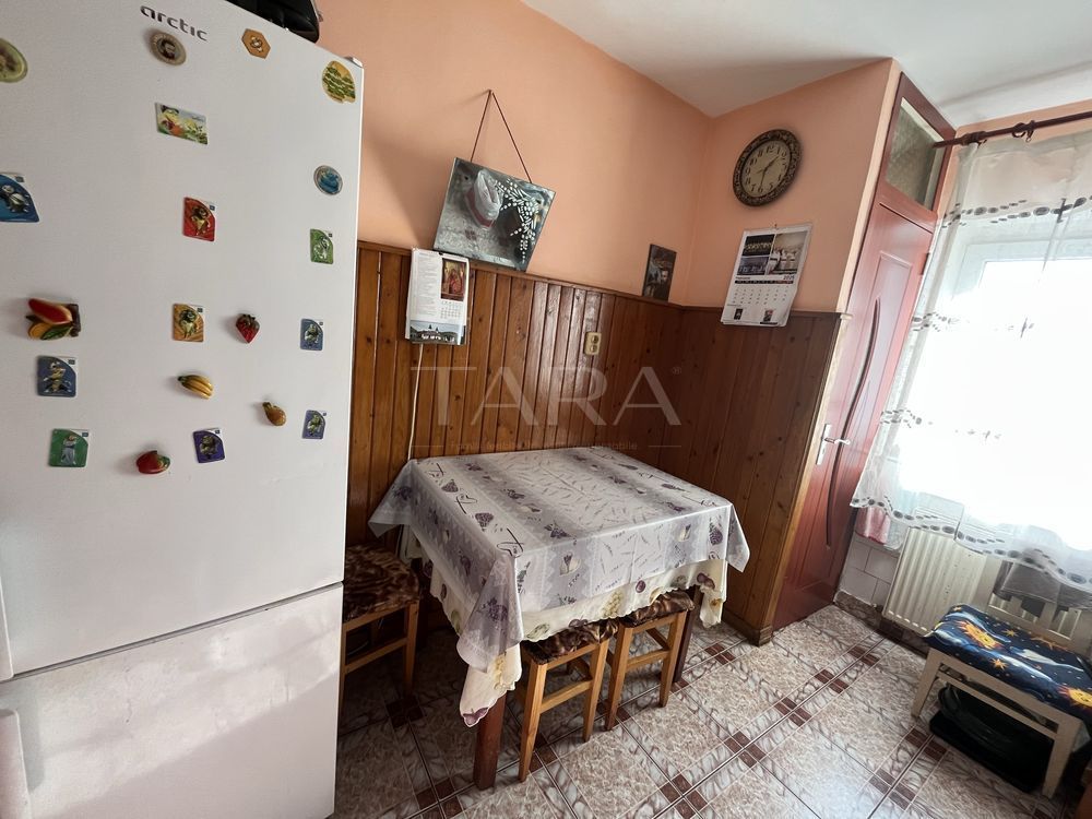 Vanzare apartament  zona FSEGA - Poză 4