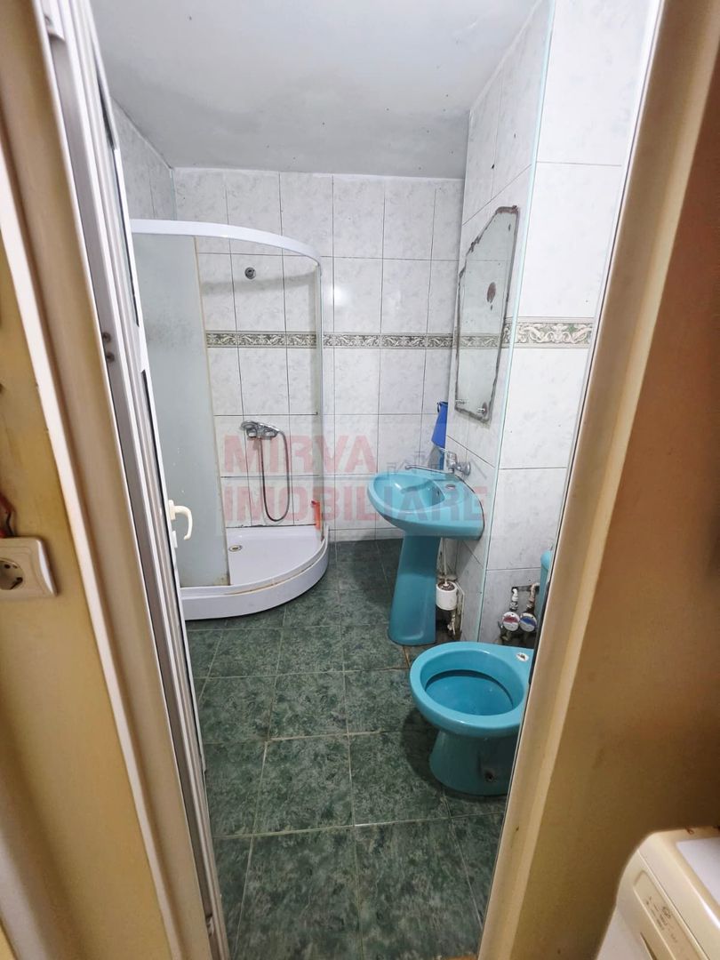 Vanzare apartament 2 camere decomandat, Malu Rosu, parter inalt - Poză 14
