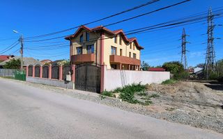 Năvodari | Casă spațioasă cu teren mare - Poză 36