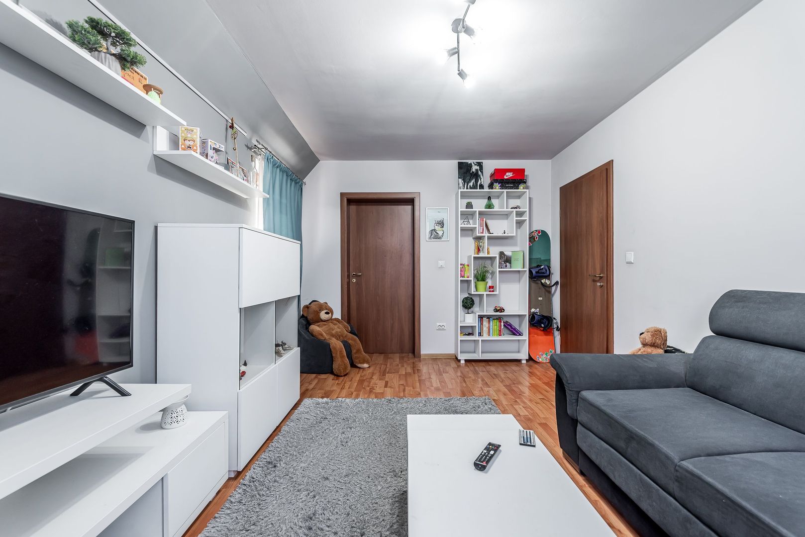 VILĂ MODERNĂ CU PISCINĂ, SAUNĂ- COMISION 0% – ARADUL NOU - Poză 8