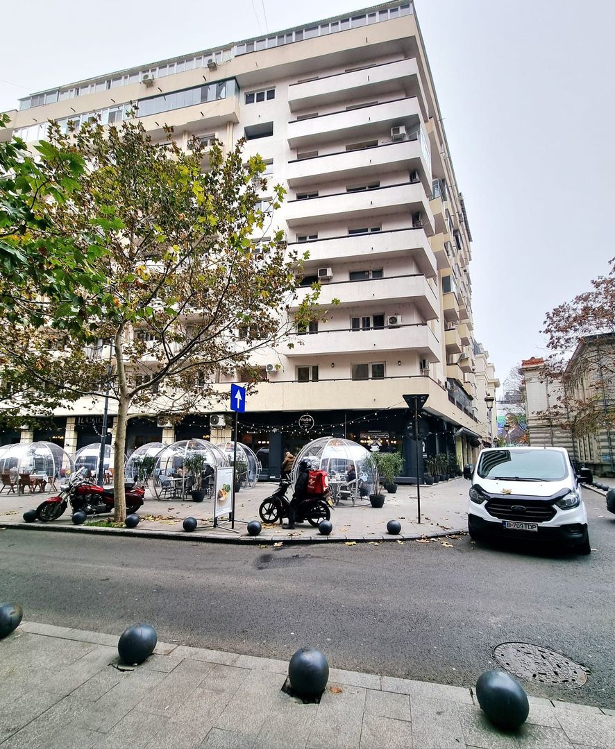 Oportunitate! Apartament 4 Camere 1 Minut Metrou Universitate - Poză 1