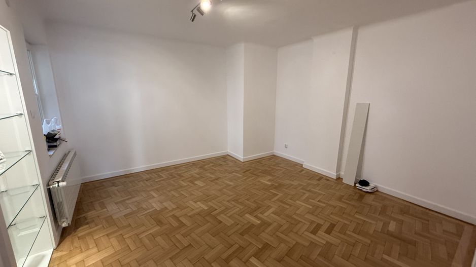 Apartament 2 camere - Zambaccian - Pretabil birou - Parter vila - Poză 3