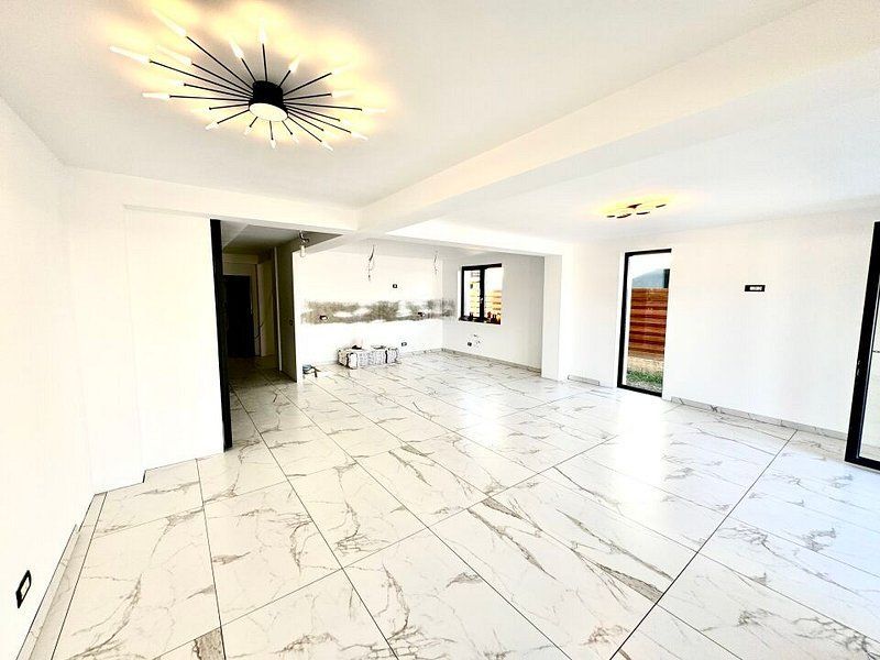 Vila 5 camere Otopeni Central - Poză 7