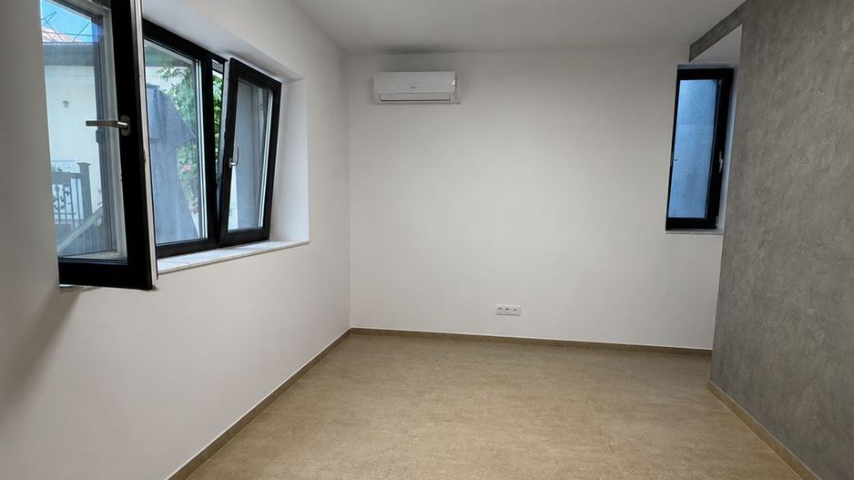 Vila 3 apartamente / 9 camere  Piata Unriii - Parcul Carol IM603 - Poză 4