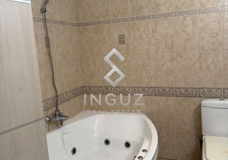 Apartament 3 camere in Vila . 125 mp - Poză 8