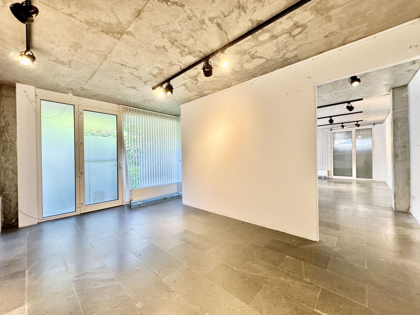 Spațiu de birouri în zona Centrală - 2 locuri de parcare proprii - Poză 6