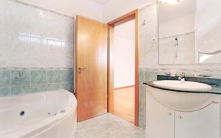 Apartament 3 camere cu gradina exclusiva la 300m de parcul Herastrau - Poză 5