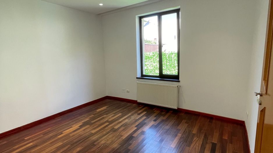 Casǎ de închiriat, spațiu ideal pentru birouri -Mall Vitan, Dudesti - Poză 5