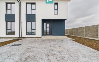 Duplex ultrafinisat cu 3 camere, 3 băi în Pișchia - Poză 1