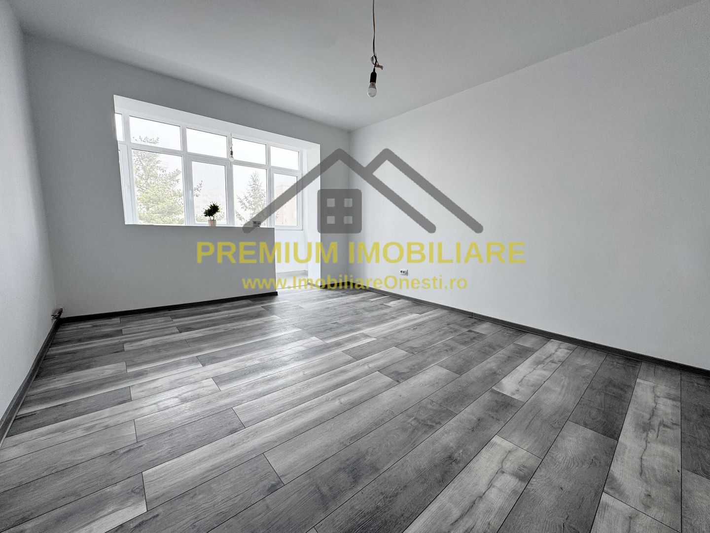 Apartament 2 Camere - Zona de sus - Renovat - Poză 1