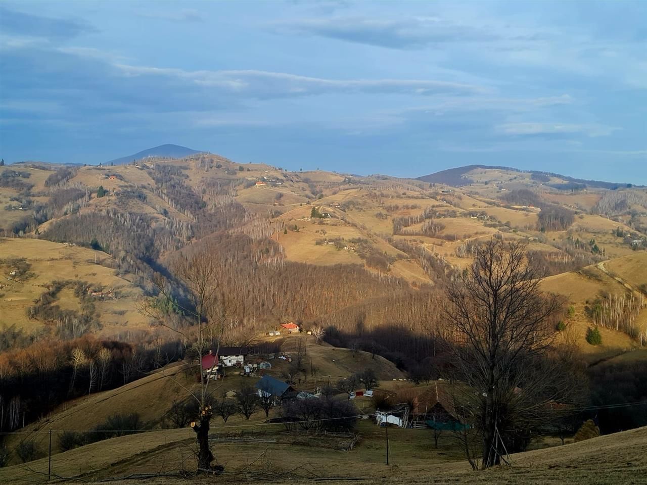 Oaza de liniste si frumusete, reconectare cu natura, 16.000 mp, Poiana Marului - Poză 4