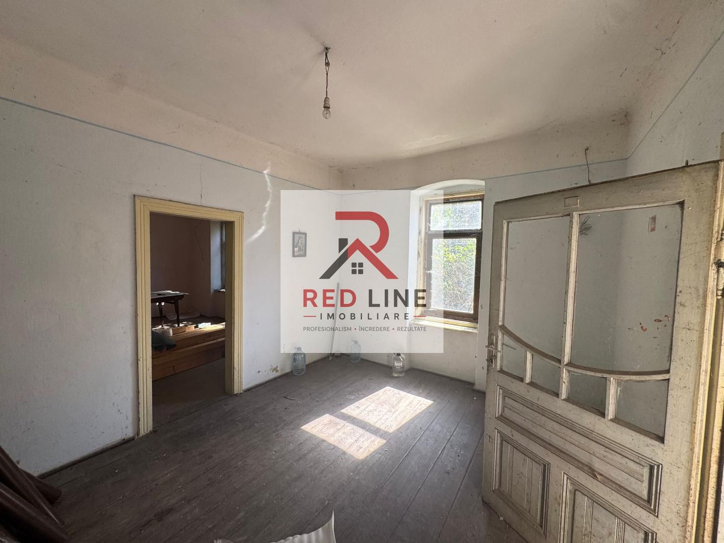 Casă individuală solidă din cărămidă 100 mp - B. Herculane - Poză 10