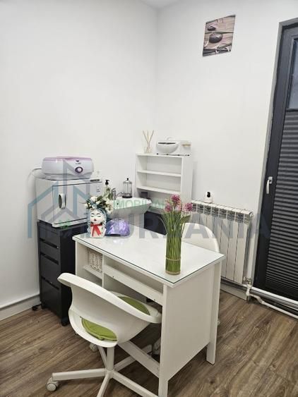 Cabinet Manichiură Premium Royal Town Copou + Bază 1000 Cliente - Poză 2