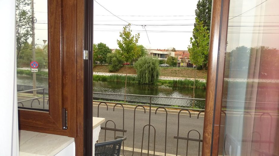 Apartament de închiriat, zonă centrală - Poză 11