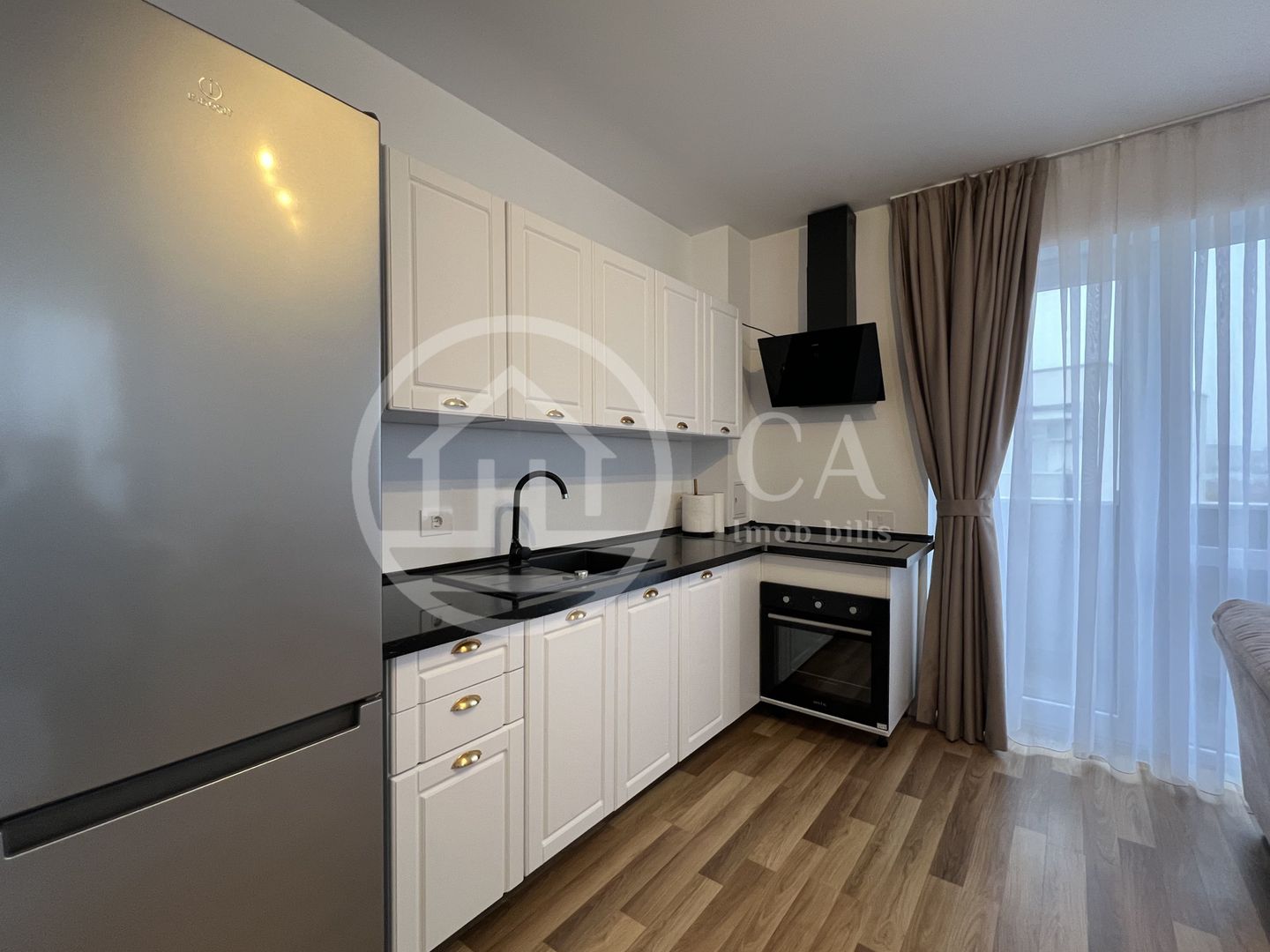 Apartament de inchiriat cu 3 camere in Prima Nufarul, Oradea - Poză 4