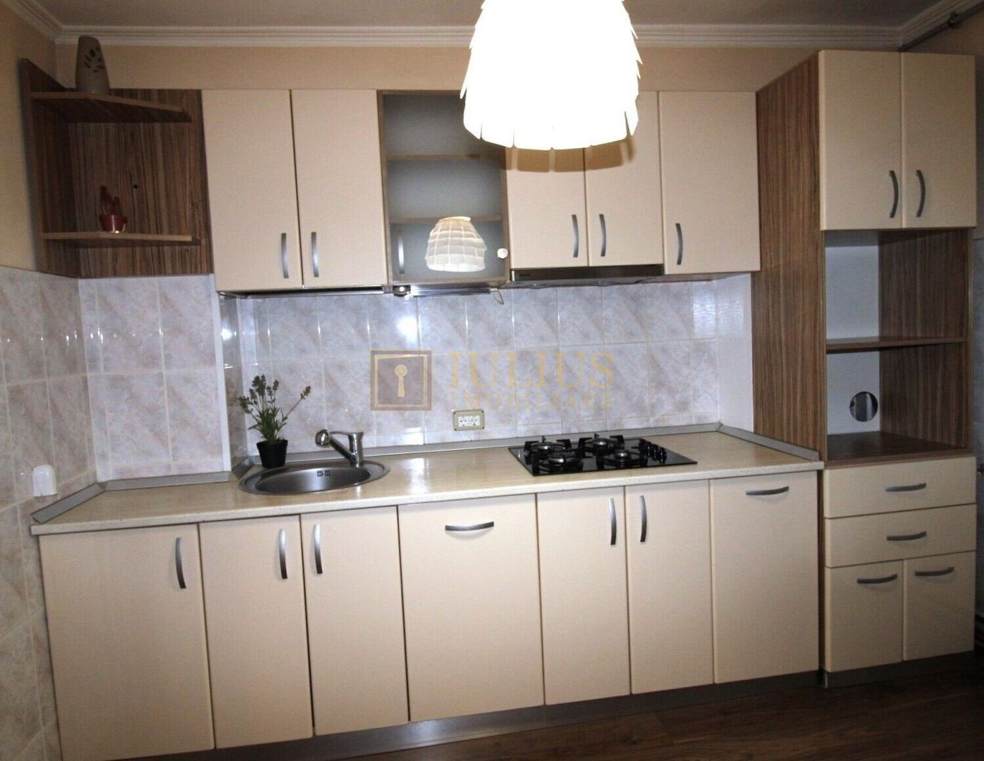 Complex, 3 camere, centrala proprie, aer condiționat. - Poză 7