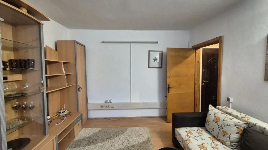 1 camera Complexul Studentesc - Poză 2