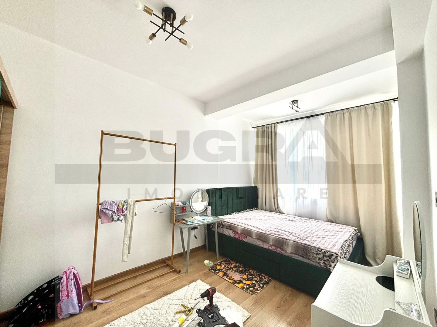 Apartament 3 camere, parcare, balcon, zona Oser - Poză 4