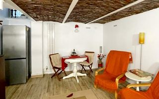 Casa de vanzare - de inchiriat zona Blumana - Poză 2