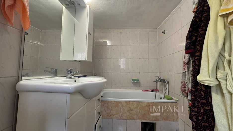 Casa cu Teren Generos | 600 mp | Investiție | Zona Grand Hotel Italia - Poză 10