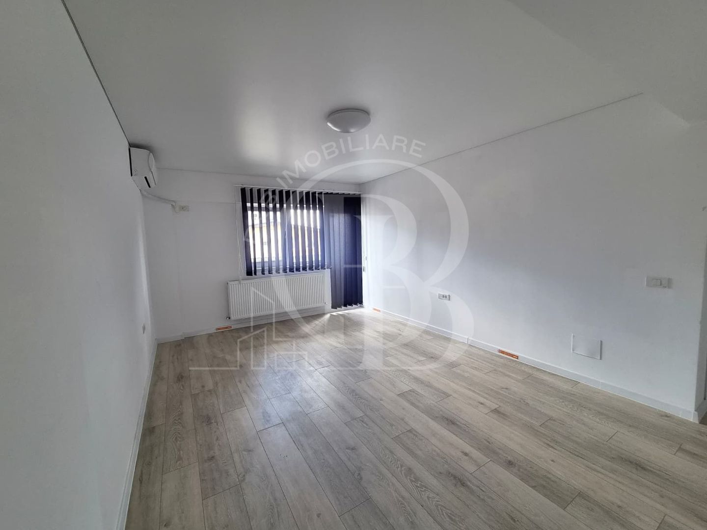 Apartament decomandat 2 camere Sector 3 Titan-Th. Pallady - Poză 1