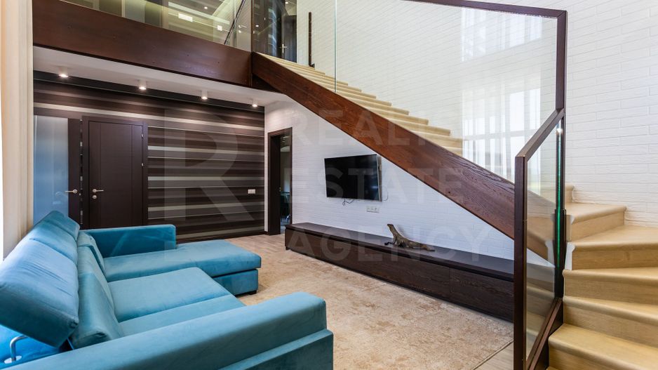 Vânzare, casă, 3 nivele, 4 camere, strada Schinoasa, com. Bacioi - Poză 10