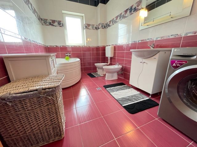 Pretabila pentru doua familii - Poză 15