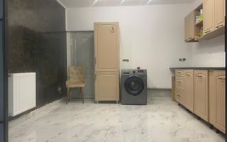 Gata de locuit! Vanzare casa cu 6 camere in Targoviste - Poză 7