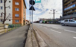 Apartament cu 3 camere în Podgoria - Poză 3