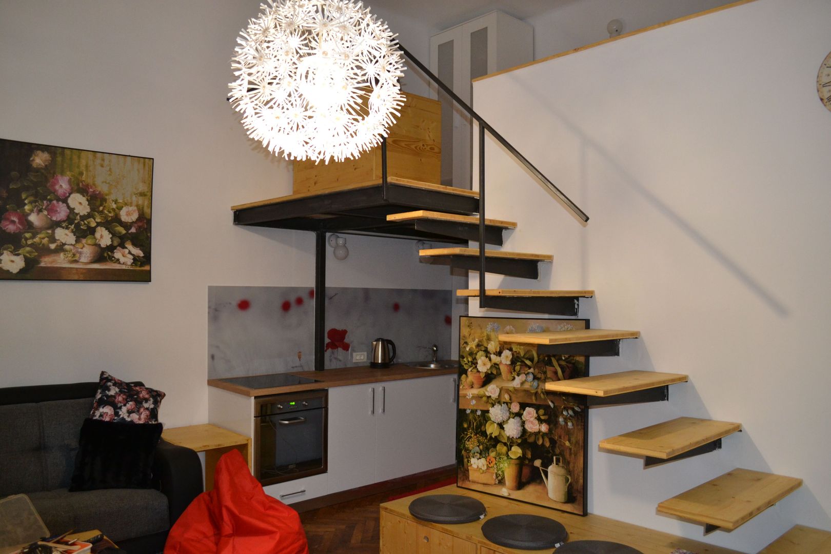 Studiou langa medicina cu scara interioara - Poză 26